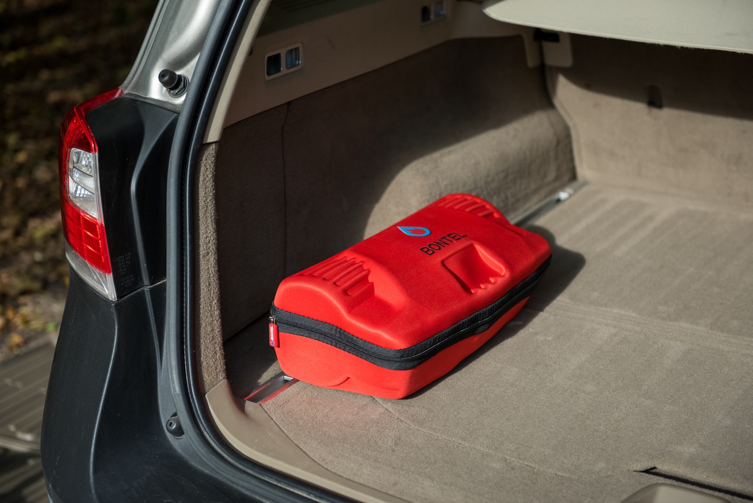 Огнетушитель в машине